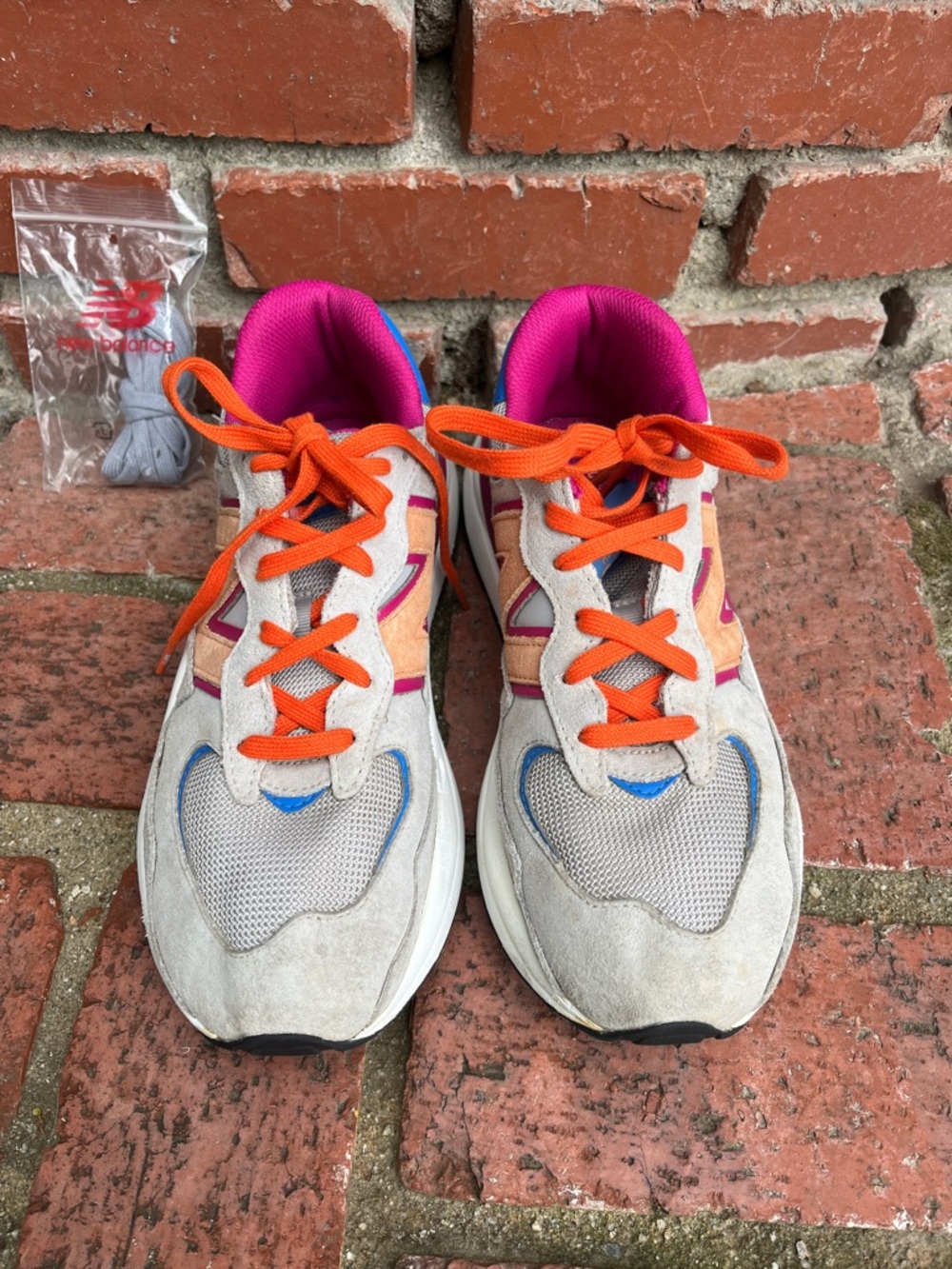 Figs/New Balance Sneakers